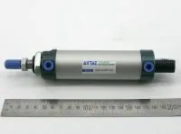 Пневмоцилиндр для DP-520 MAL 20*20-U